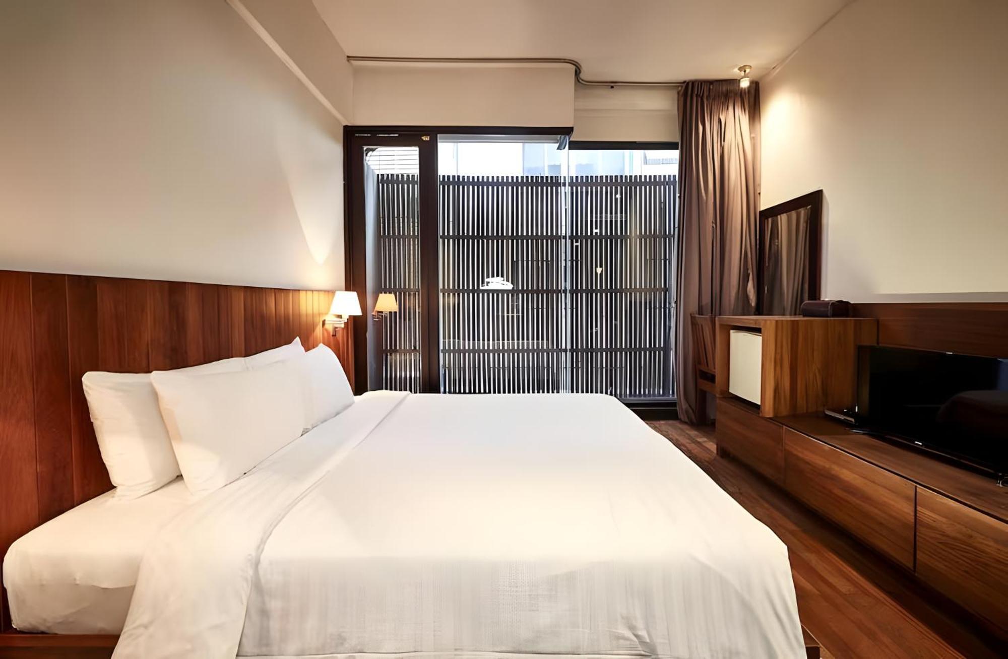 Wish Inn Silom - วิช อินน์ สีลม X Bangkok Exterior foto